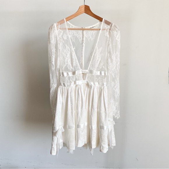 NWOT White For Love And Lemons Lace Mini Wedding Dress Sz Small - Picture 1 of 12